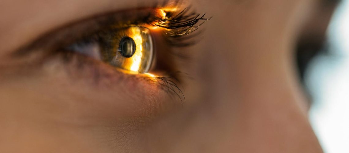 Maladie de Behçet : symptômes, causes, traitement